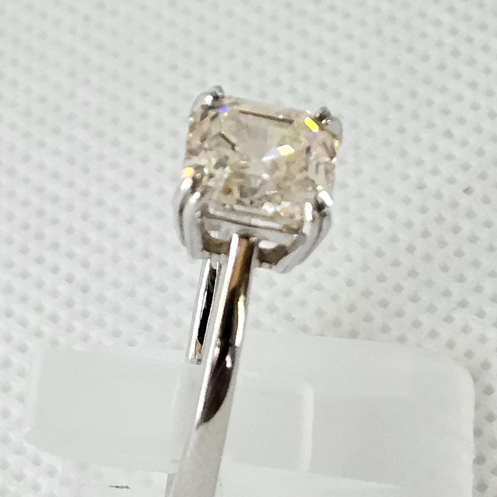 Genuine Strontium Titanate Sterling Silver Ring Size 8.5! - Picture 5 of 10